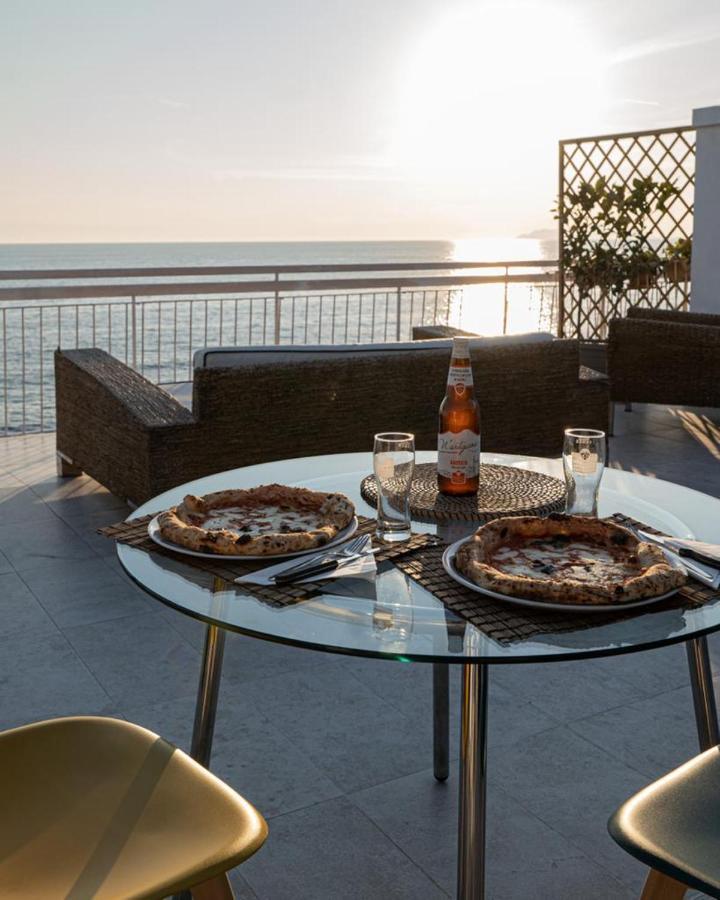 Апартаменти Thomas Sea View Торре-дель-Греко Екстер'єр фото